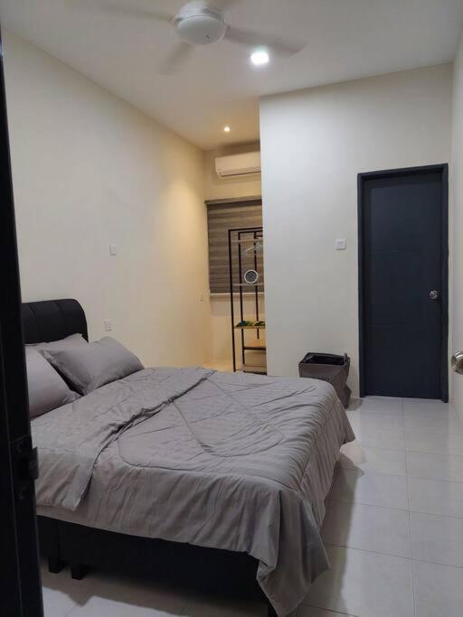 Yong Guesthouse Kuala Kangsar Exteriör bild