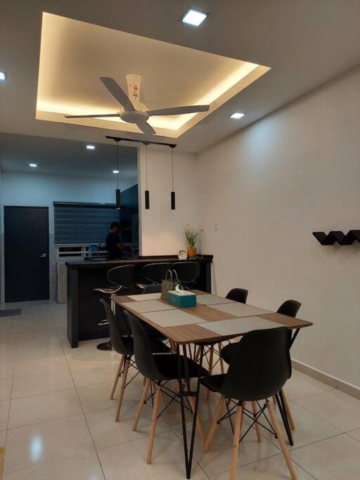 Yong Guesthouse Kuala Kangsar Exteriör bild